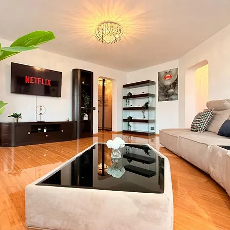 Bright 2br In - Near Unirii Blvd