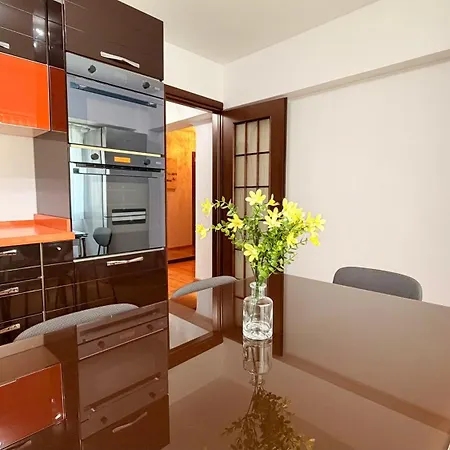 Bright 2br In - Near Unirii Blvd